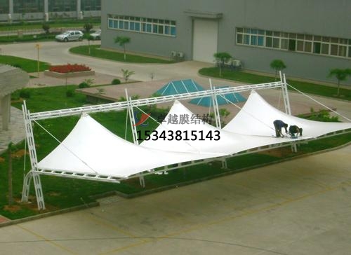如何對(duì)PTFE膜材建筑進(jìn)行清洗？